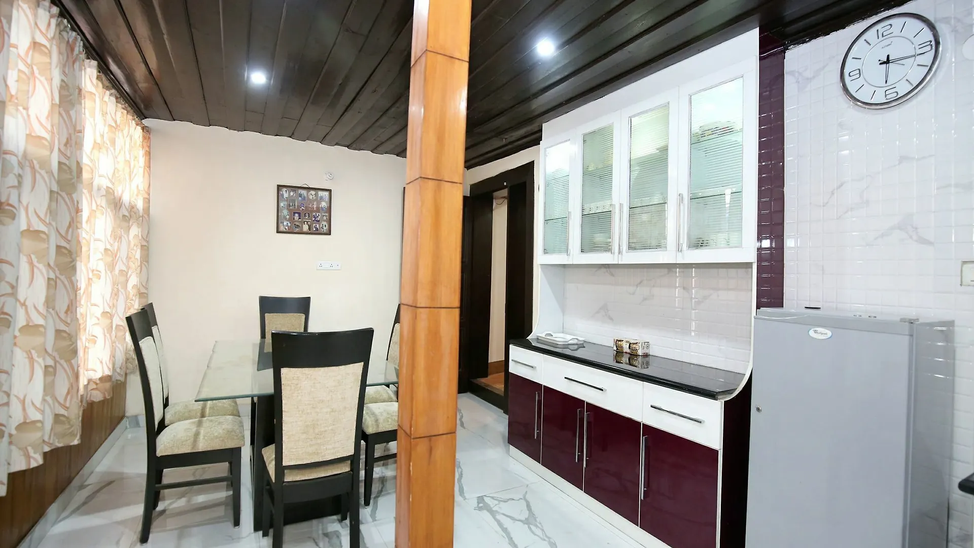 Apartment Oyo 12243 Home Luxurious 3Bhk Villa Longwood Shimla India